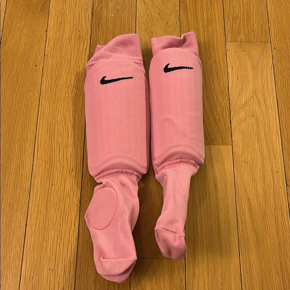 Kids Girls Nike Logo Soccer Pink Shin Guards Socks Size L/XL